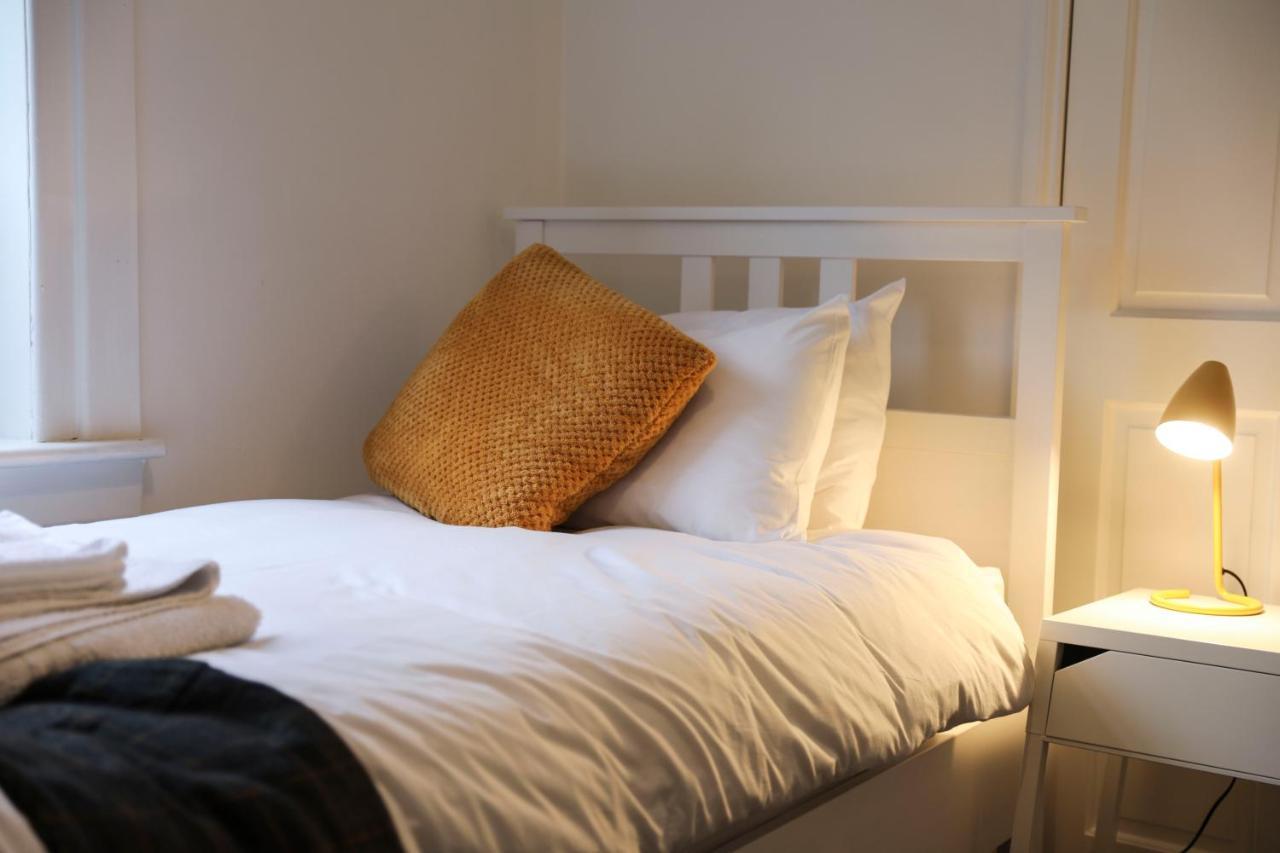 Baron View Apartment Paisley Bagian luar foto